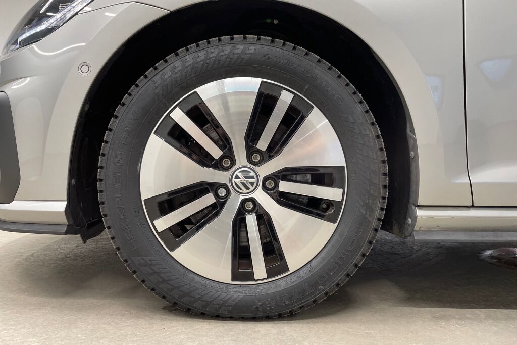 Volkswagen Golf 2018 GTE 1,4 TSI Plug-in-Hybrid 110 kW DSG