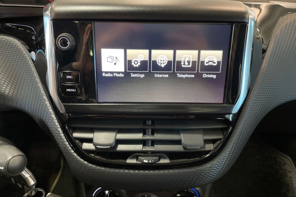 Peugeot 2008 2016 Active PureTech 110 Automaatti **Panoraamalasikatto, Vakkari,  Peruutustutka**