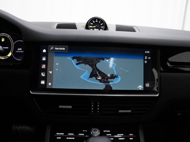 Esikatselu Porsche Cayenne 2023 E-Hybrid Advantage Package