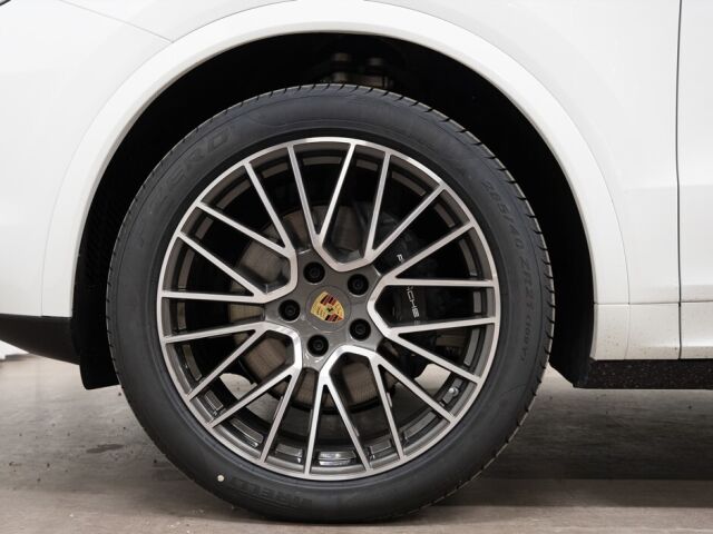 Esikatselu Porsche Cayenne 2023 E-Hybrid Advantage Package