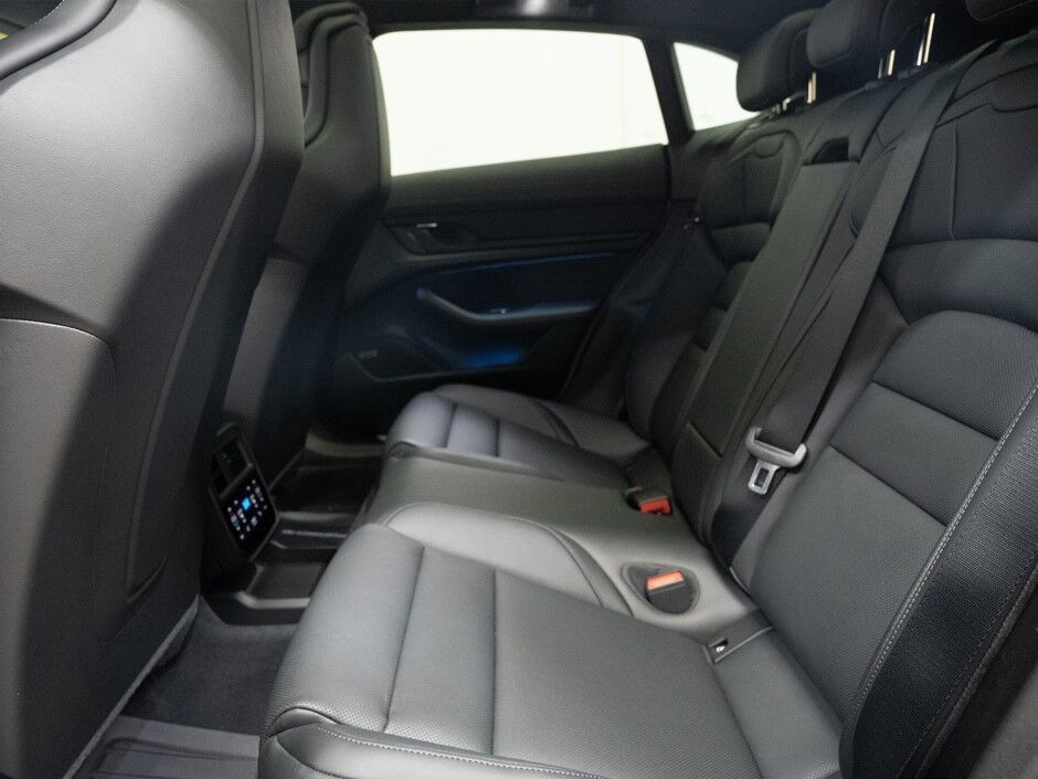 Porsche Taycan 2023 4S Cross Turismo