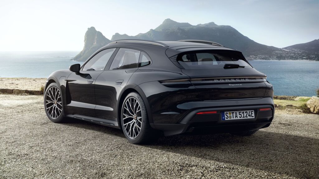Porsche Taycan 2023 Taycan 4 Cross Turismo Advantage Package
